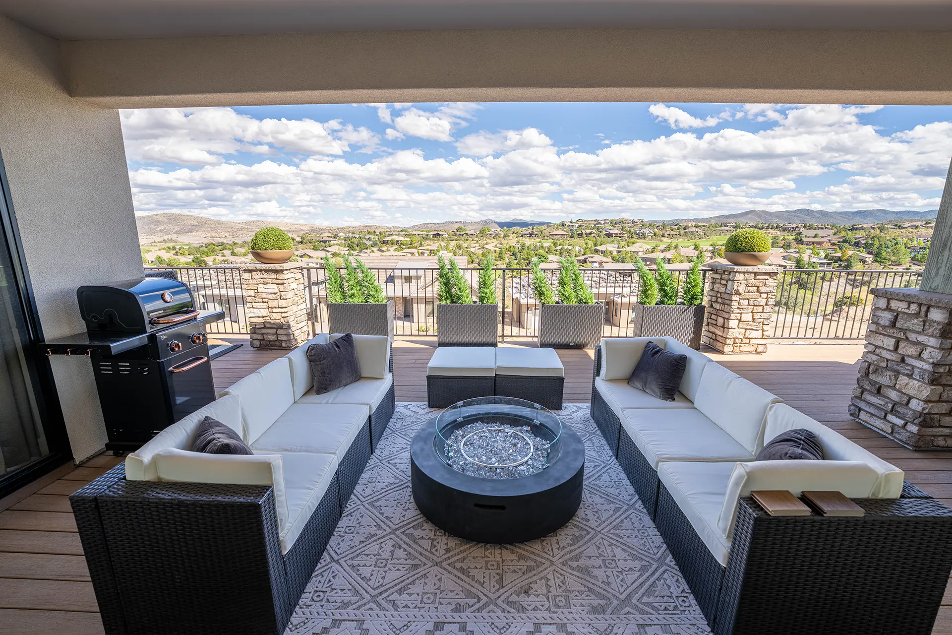 Terrace of Homes in Prescott AZ at Solstice Ridge II