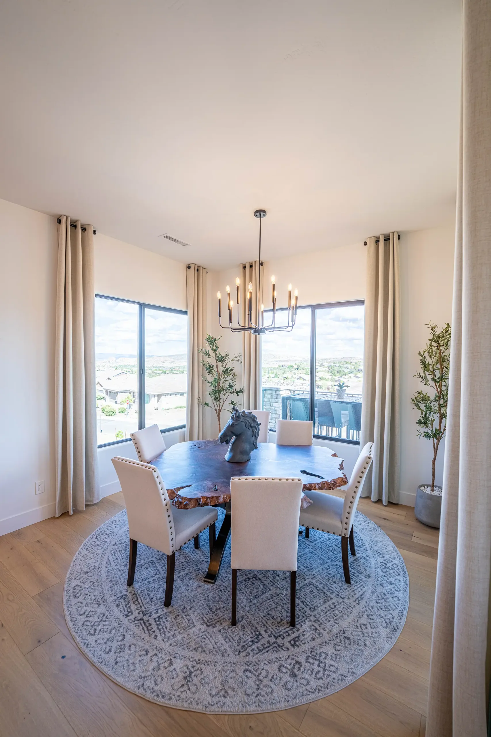 Receiving Area of Home in Prescott AZ at Solstice Ridge II